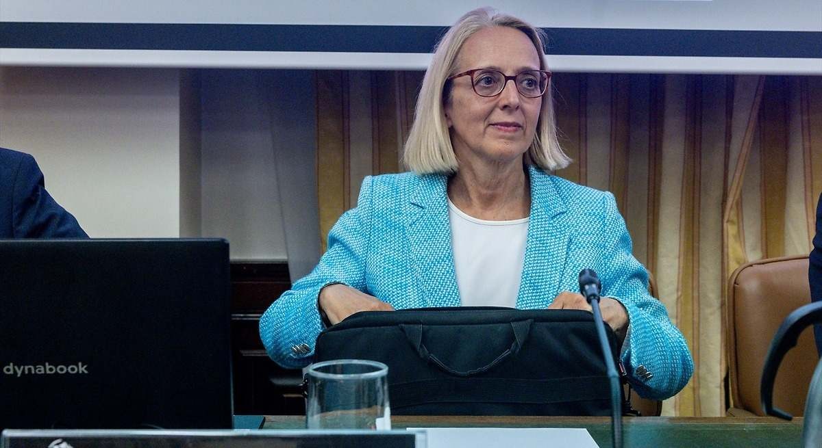 La AIReF avisa de que las medidas por la guerra elevarán el déficit al 2,6%, su primera alza desde 2020

