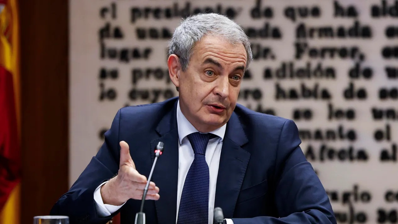 Zapatero, imputado por organización criminal, falsedad documental y tráfico de influencias en el 'caso Plus Ultra'
