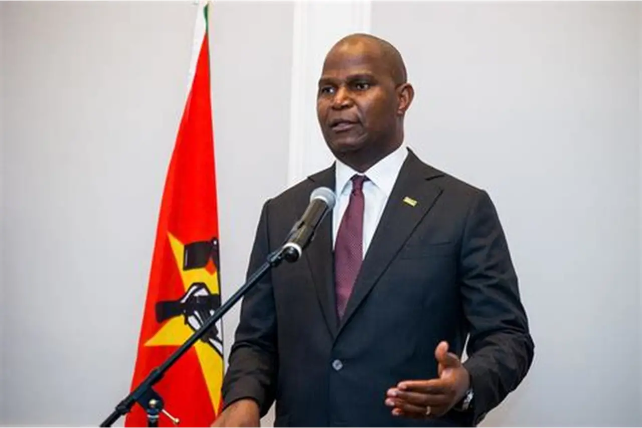 PRESIDENTE DE MOZAMBIQUE ES EL ÚNICO JEFE DE ESTADO INVITADO POR EL BANCO MUNDIAL A FORO MUNDIAL