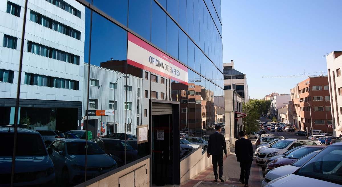 ¿Cómo afecta la regularización de extranjeros al paro? Las claves del 'daño colateral' en las listas del SEPE


