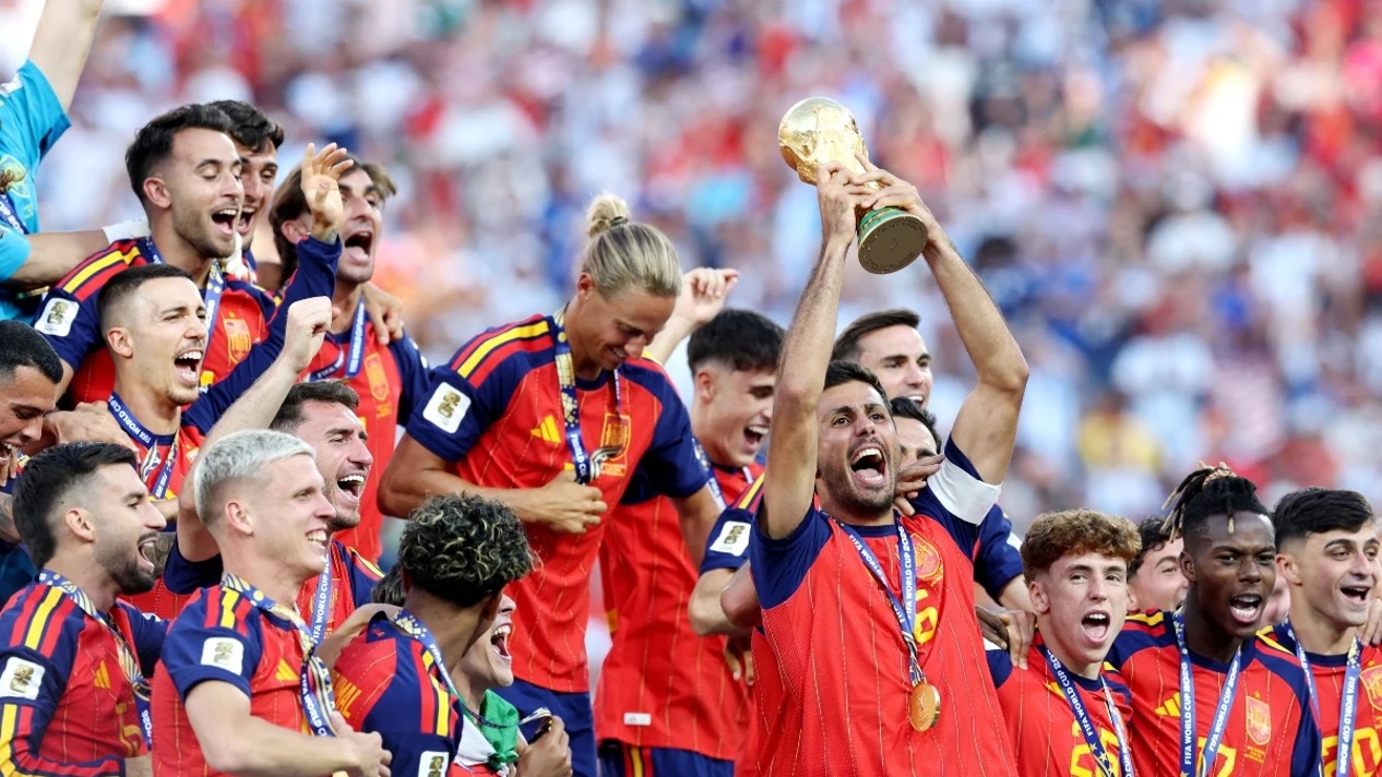 España está de nuevo en la cima del mundo: un gol de Ferran Torres da a la Selección el segundo Mundial de su historia

