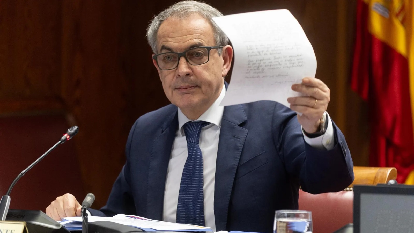 Zapatero intervino en negocios extranjeros de oro, acciones y divisas de "alto valor económico"