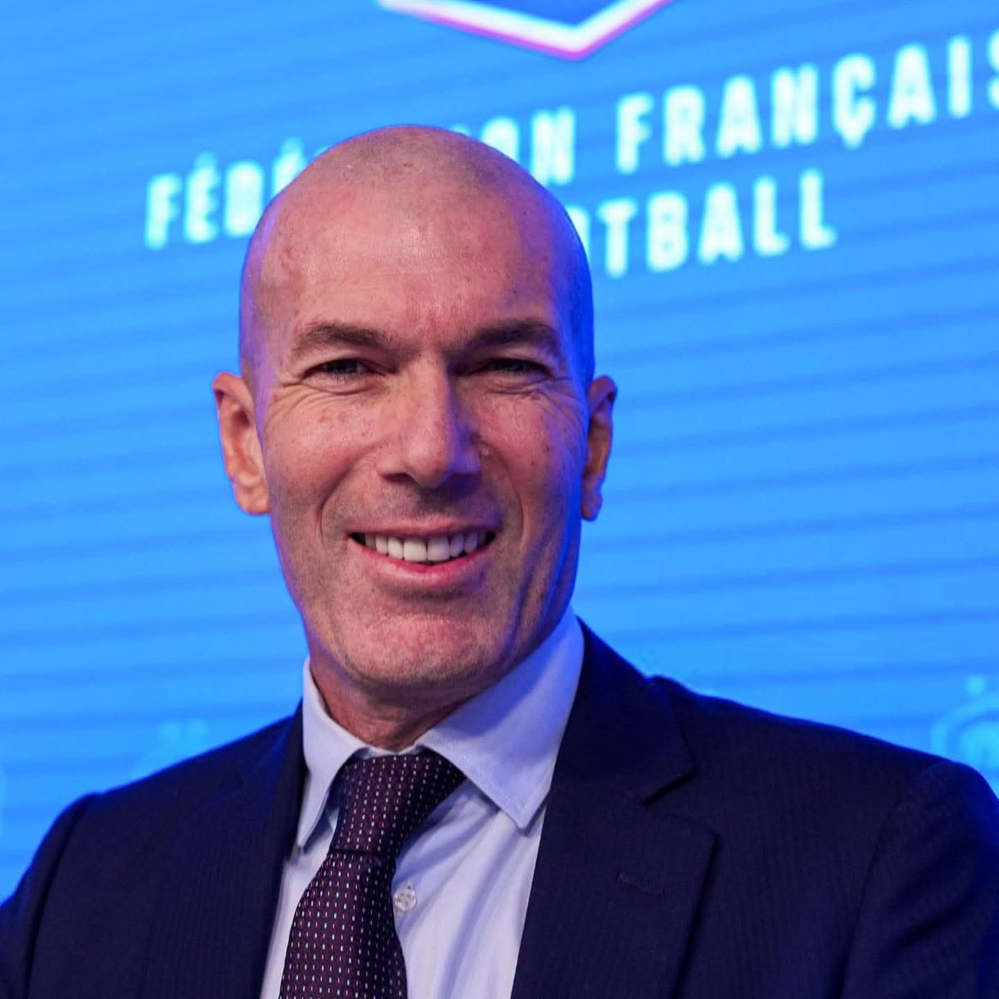 Zidane: "¿Mi estilo? Soy un 10, me anima el juego, he vivido 25 años en España, sabéis lo que quiere decir"
