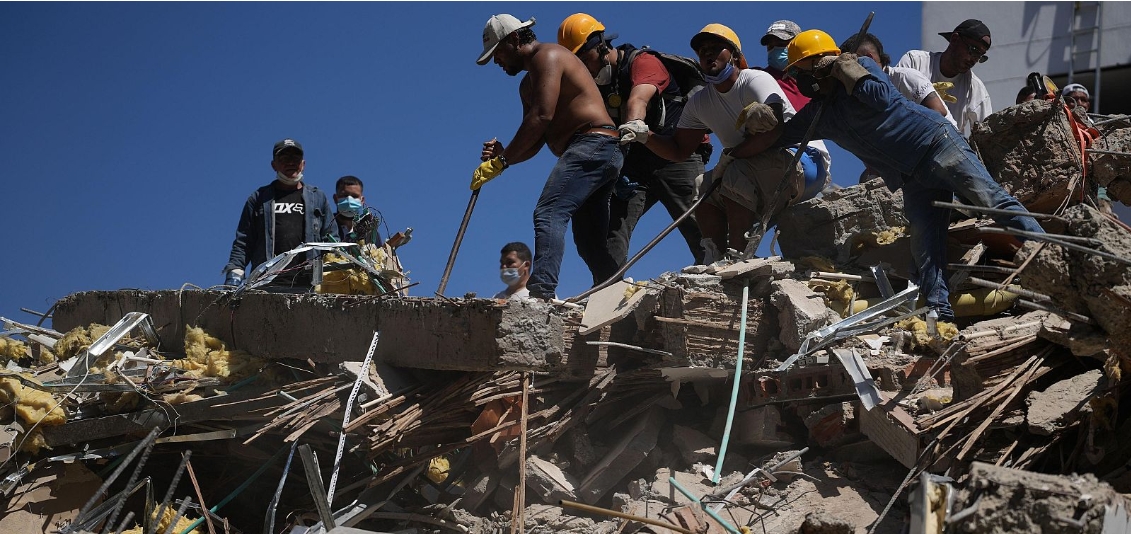 Colombia declara el estado de emergencia tras el terremoto que deja 224 muertos mientras se busca a supervivientes

